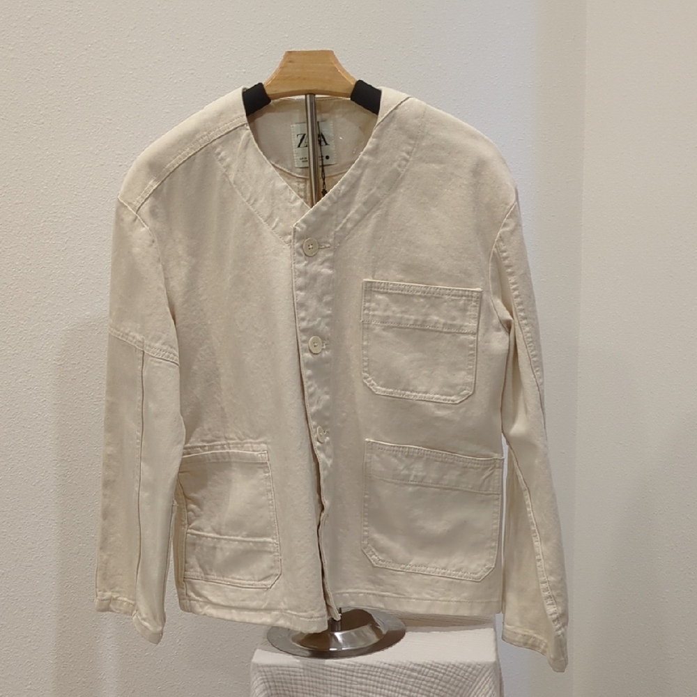 Zara Cream Jean Jacket with Stand-Up Collar and Relaxed Fit